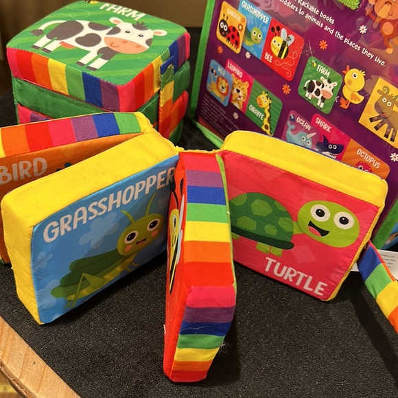 Animal Friends 4 Soft Books Set. - Picture 4 of 16